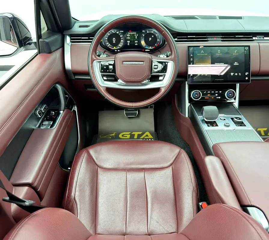 Car Image 2023 LAND ROVER VOGUE HSE