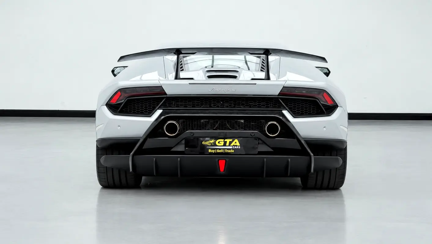 Car Image 2018 LAMBORGHINI HURACAN LP 640-4 Performante