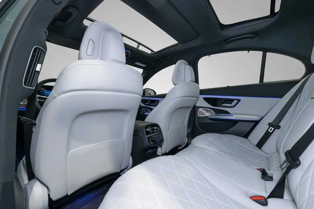 Car Image 2026 MERCEDES E Class 300