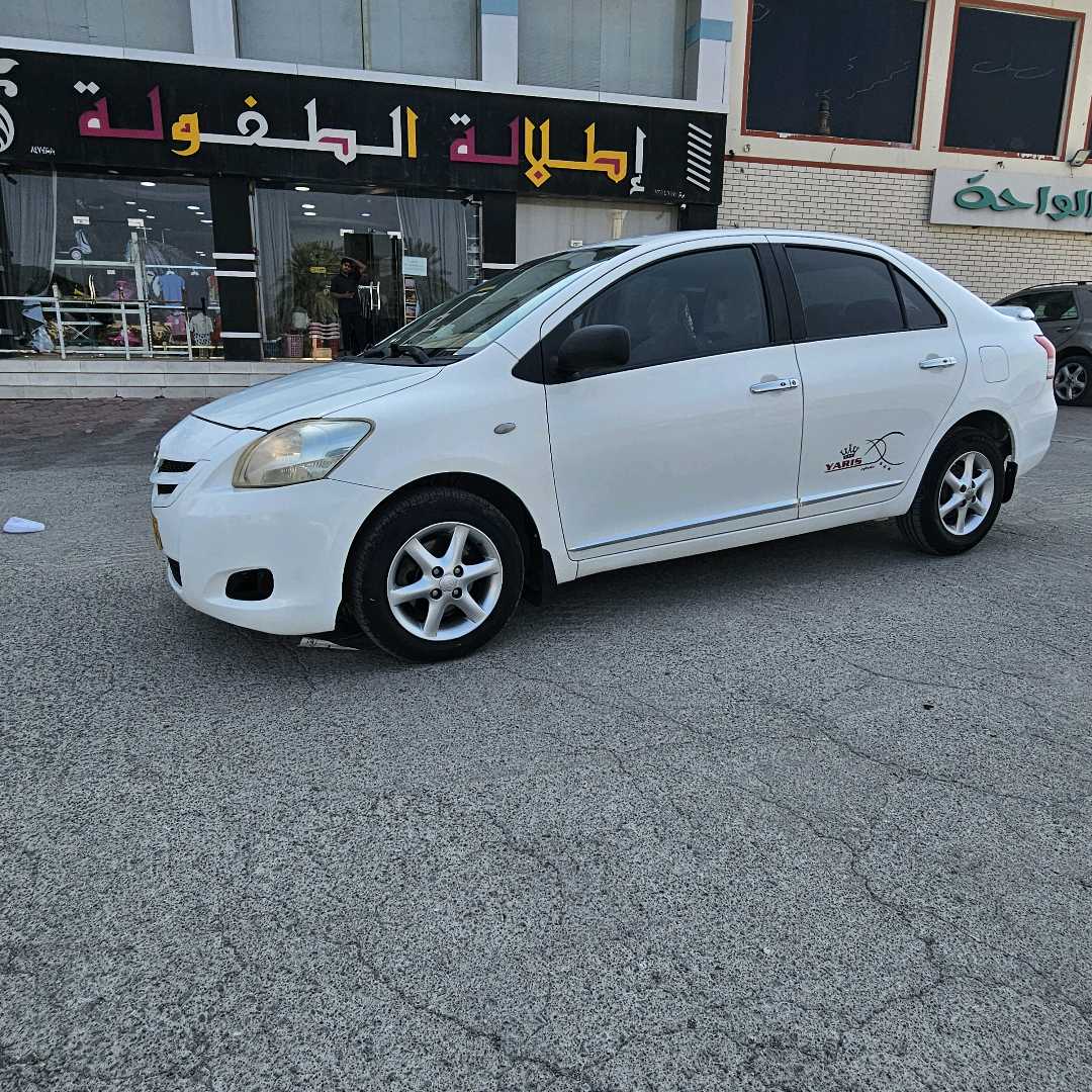 Car Image 2008 TOYOTA YARIS 1.5