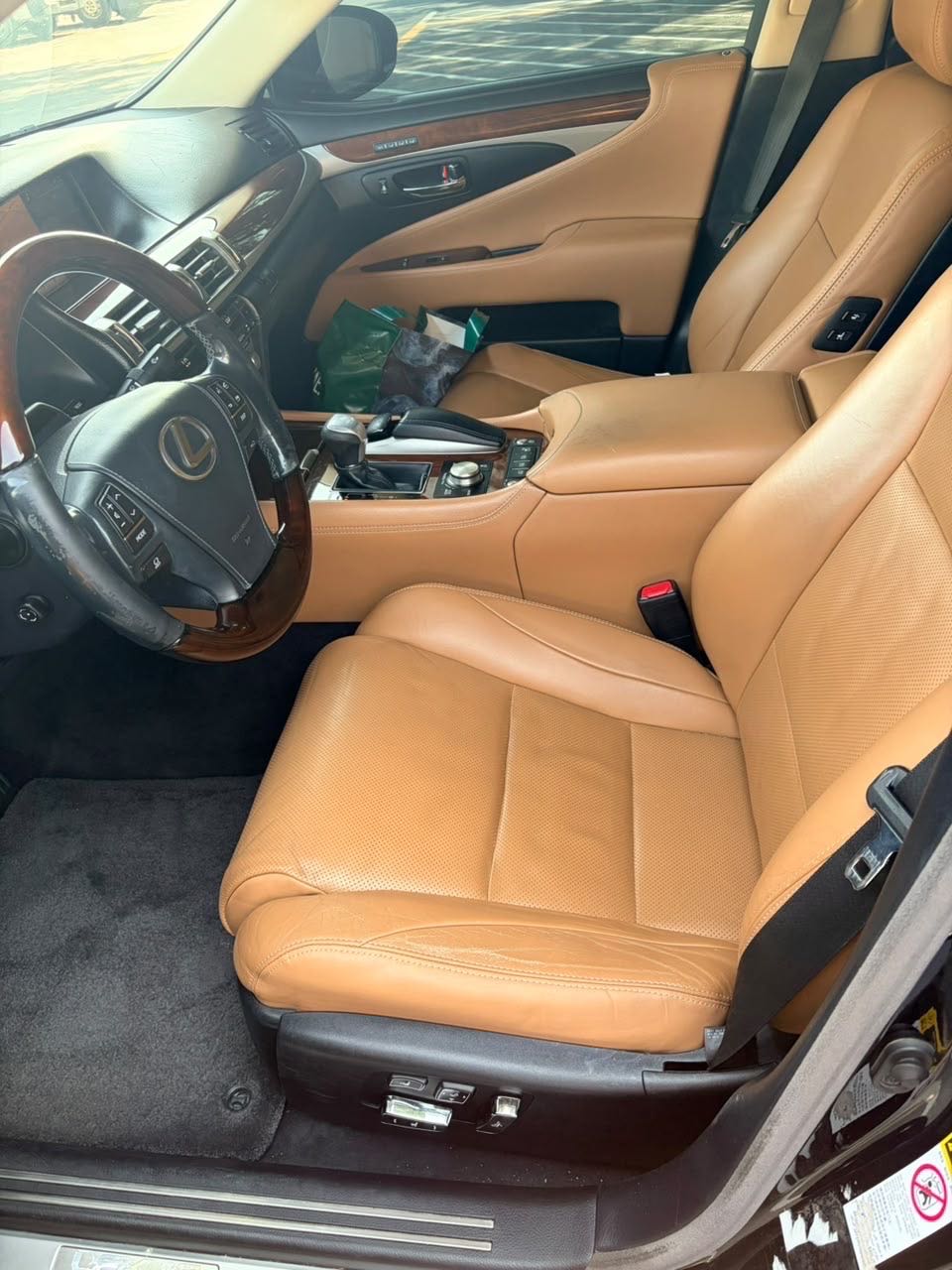 Car Image 2014 LEXUS LS 