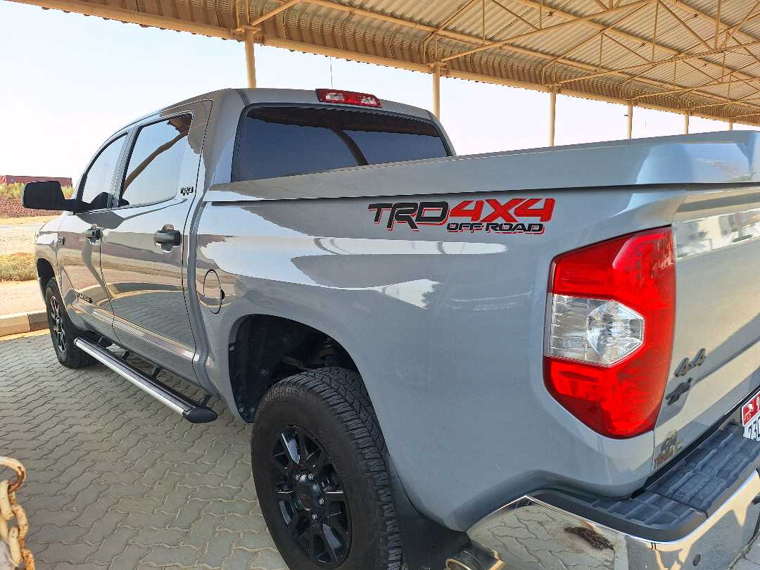 Car Image 2018 TOYOTA TUNDRA SR5