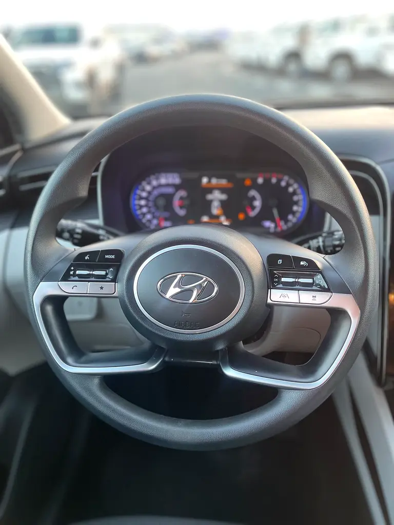 Car Image 2022 HYUNDAI TUCSON SEL