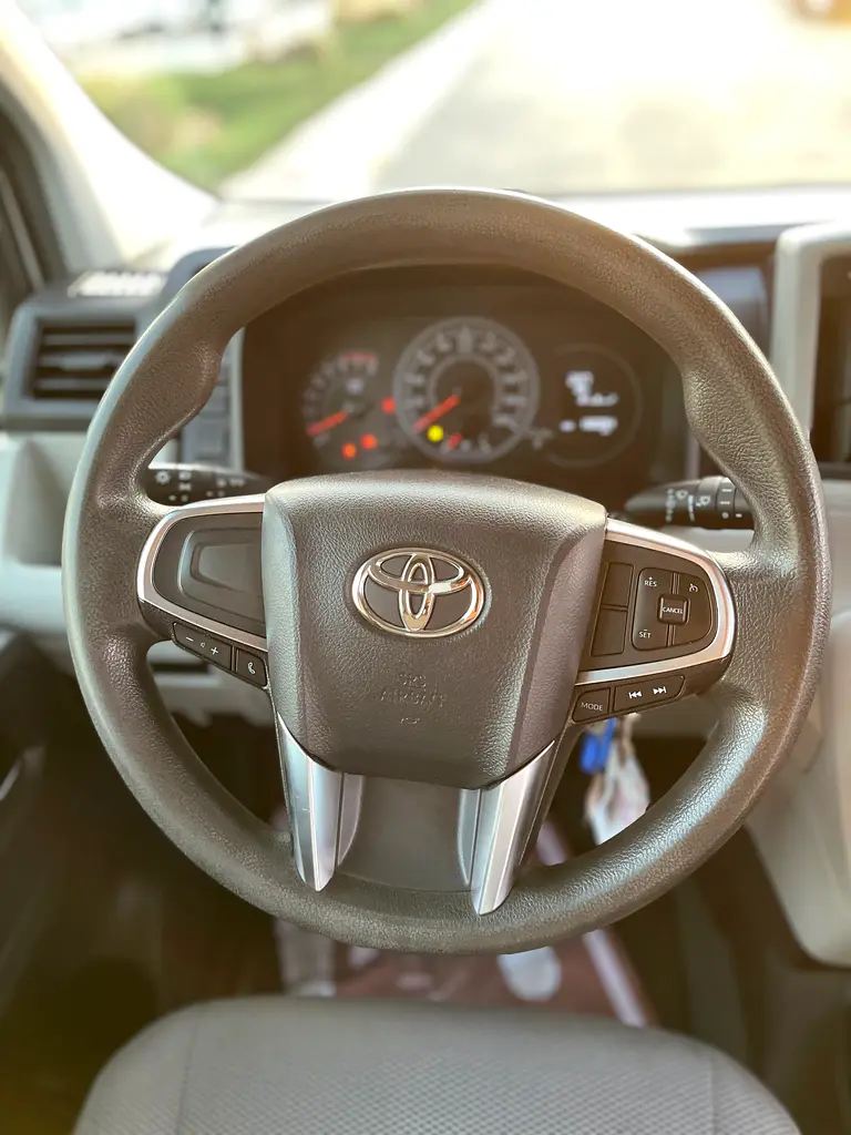 Car Image 2022 TOYOTA Hiace GLS