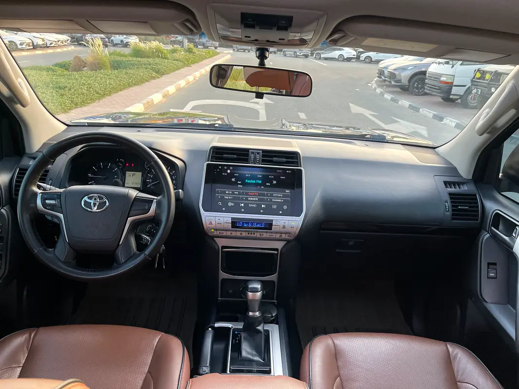 Car Image 2019 TOYOTA Prado VX.R