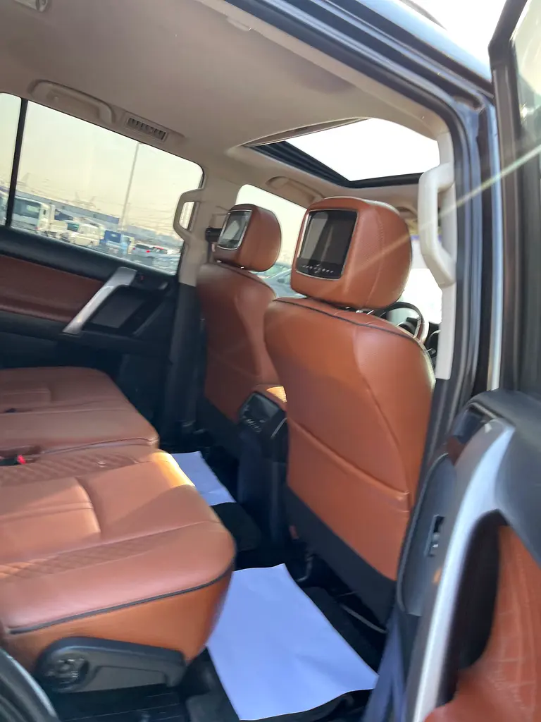 Car Image 2016 TOYOTA Prado VX.R