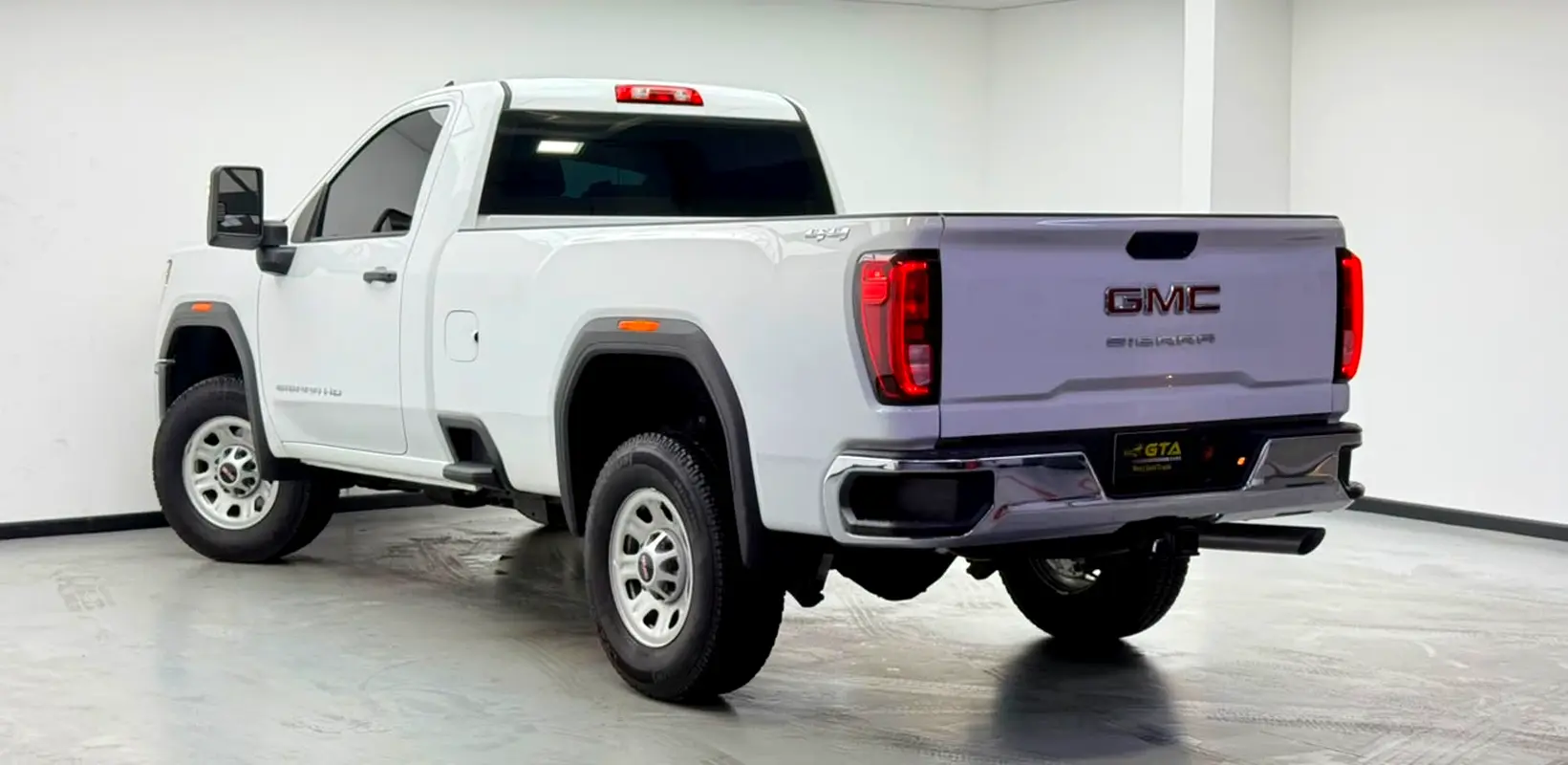 Car Image 2025 GMC SIERRA 3500HD