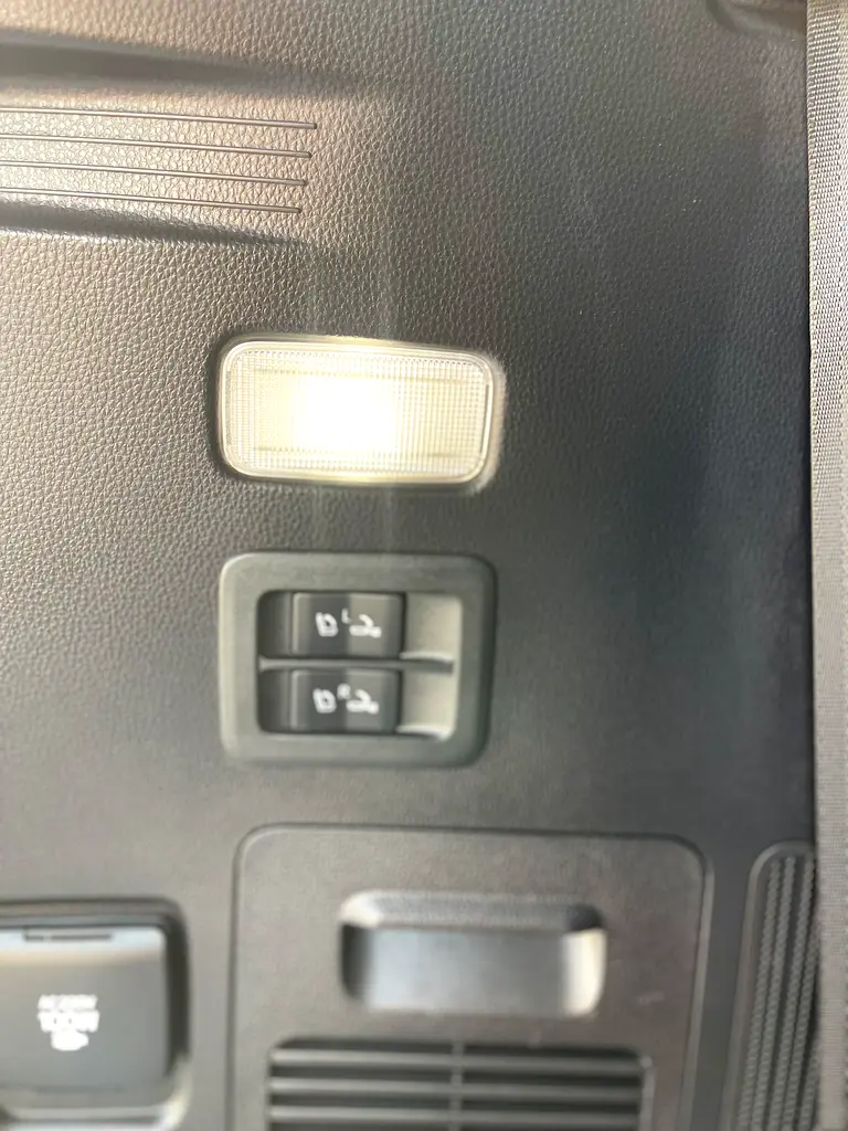 Car Image 2022 TOYOTA LAND CRUISER VX.R