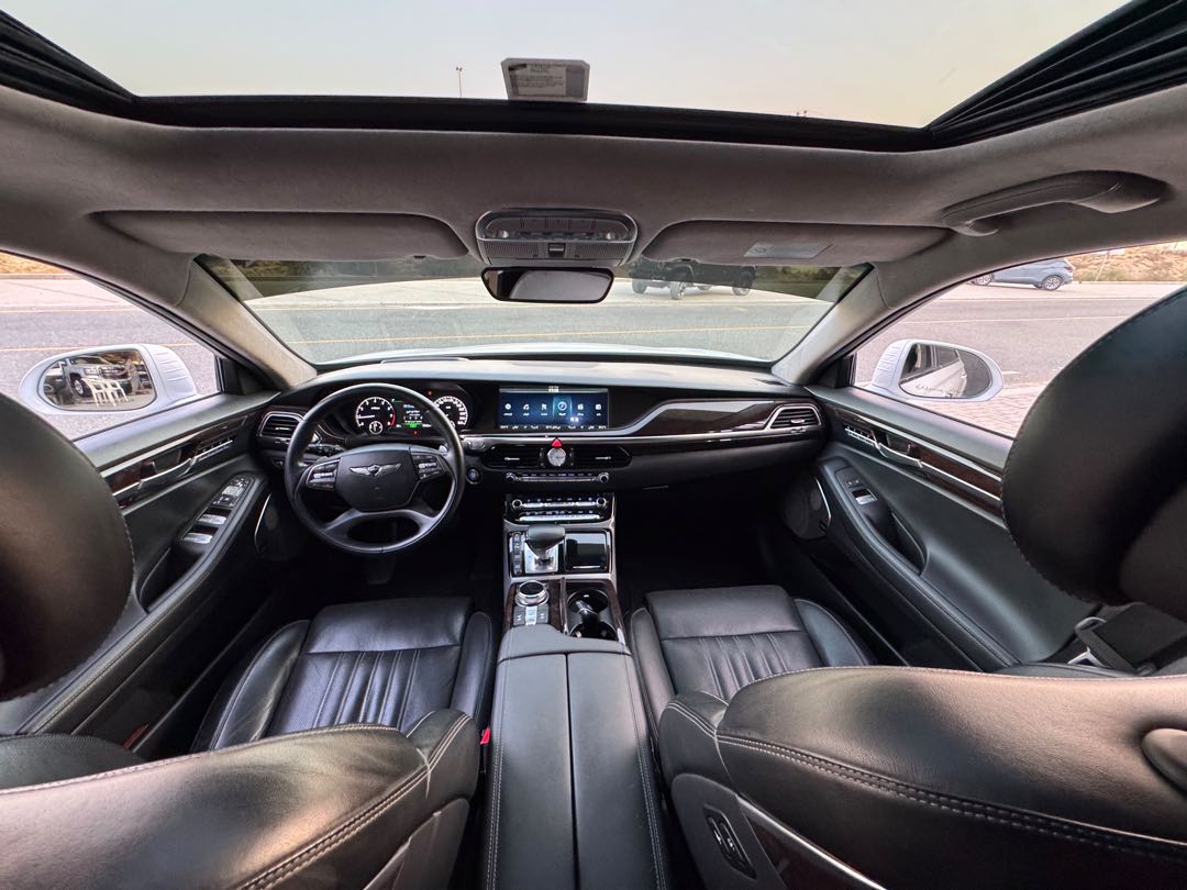 Car Image 2017 GENESIS G90 