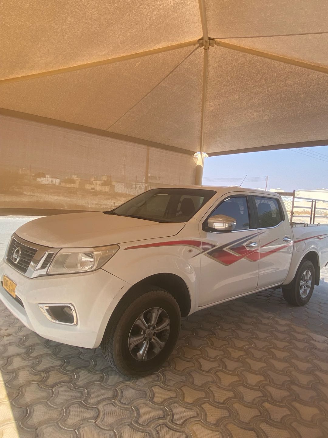 نيسان نافارا LE 2017