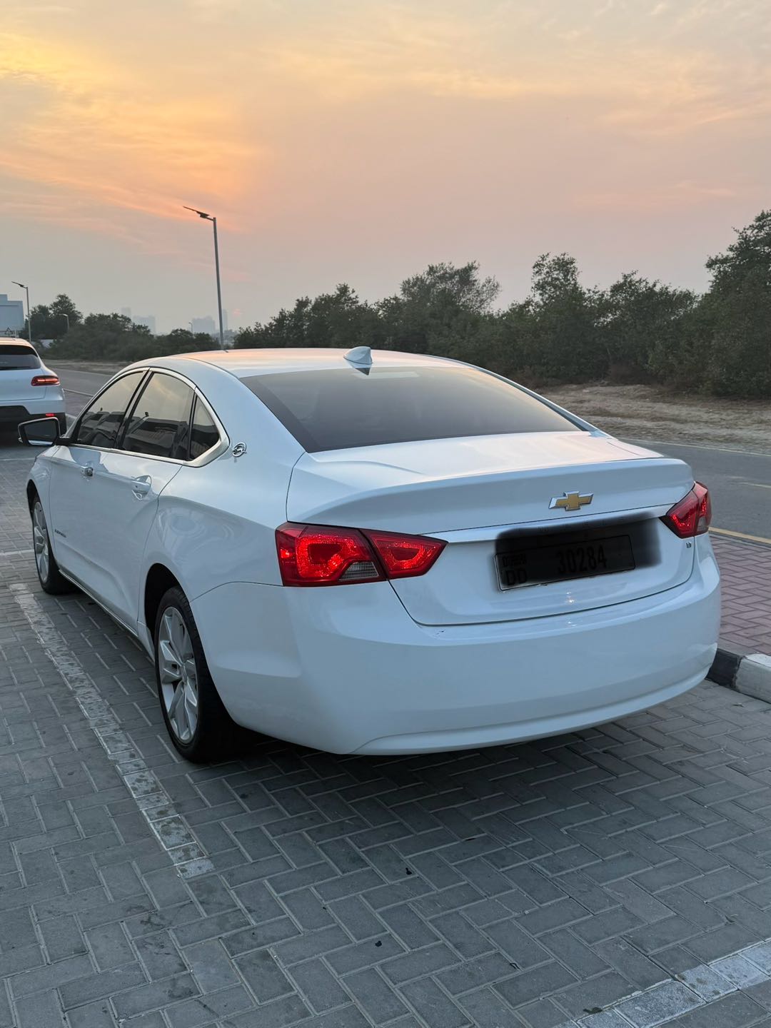 Car Image 2019 CHEVROLET IMPALA LT
