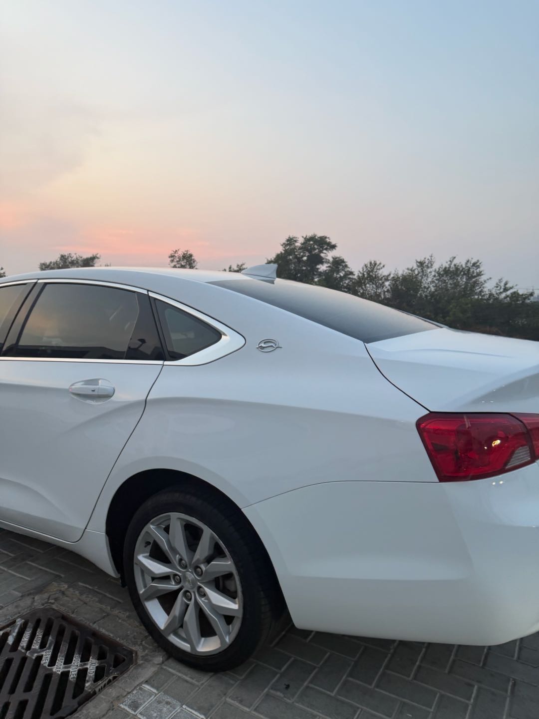 Car Image 2019 CHEVROLET IMPALA LT