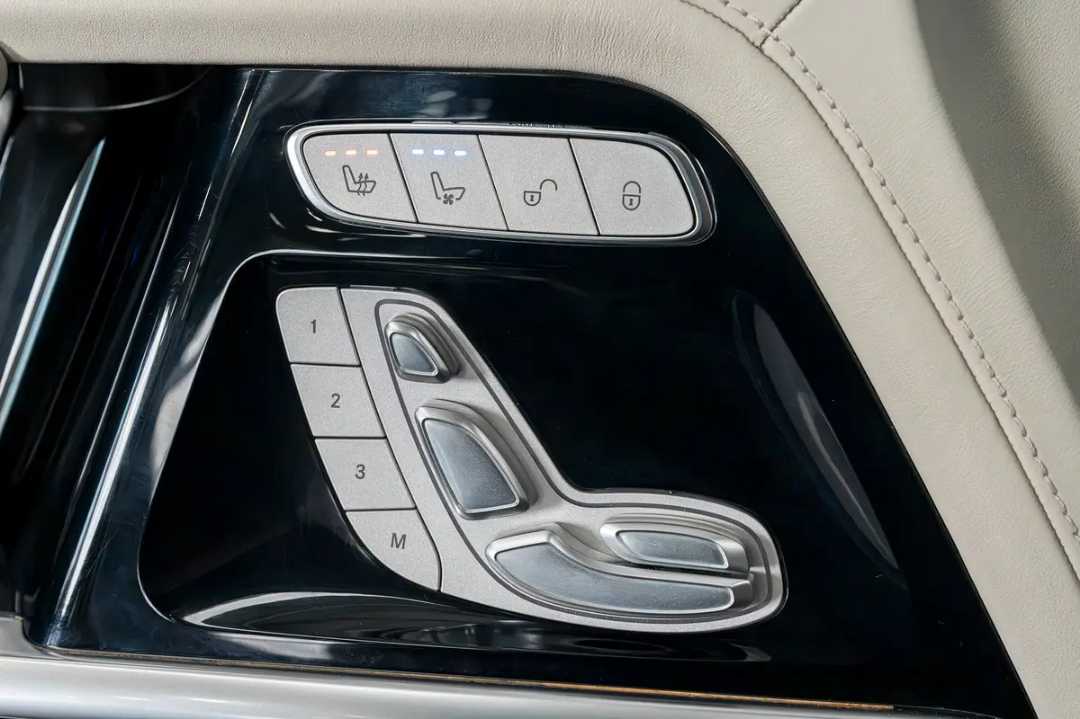 Car Image 2022 MERCEDES G CLASS 63