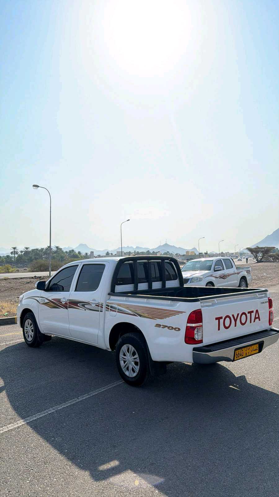 Car Image 2013 TOYOTA HILUX 2.7
