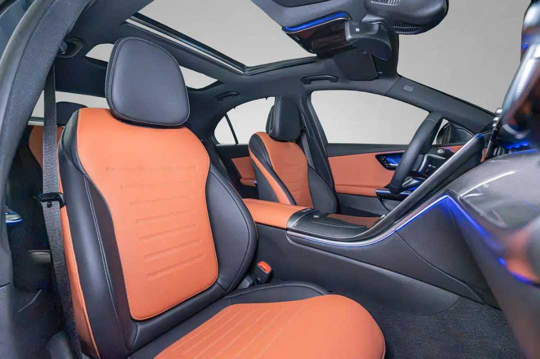 Car Image 2025 MERCEDES C Class 200