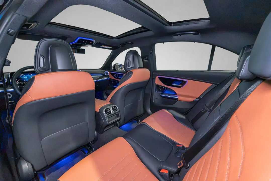 Car Image 2025 MERCEDES C Class 200