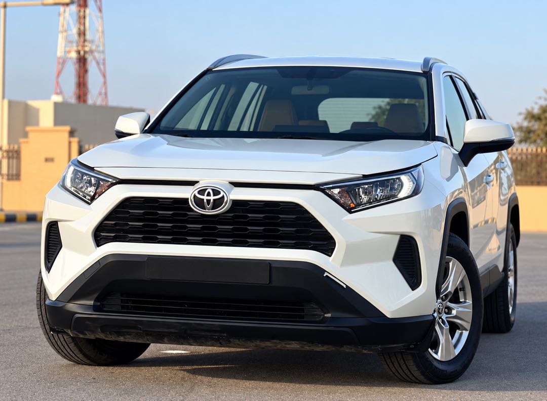 TOYOTA RAV4 XLE 2021