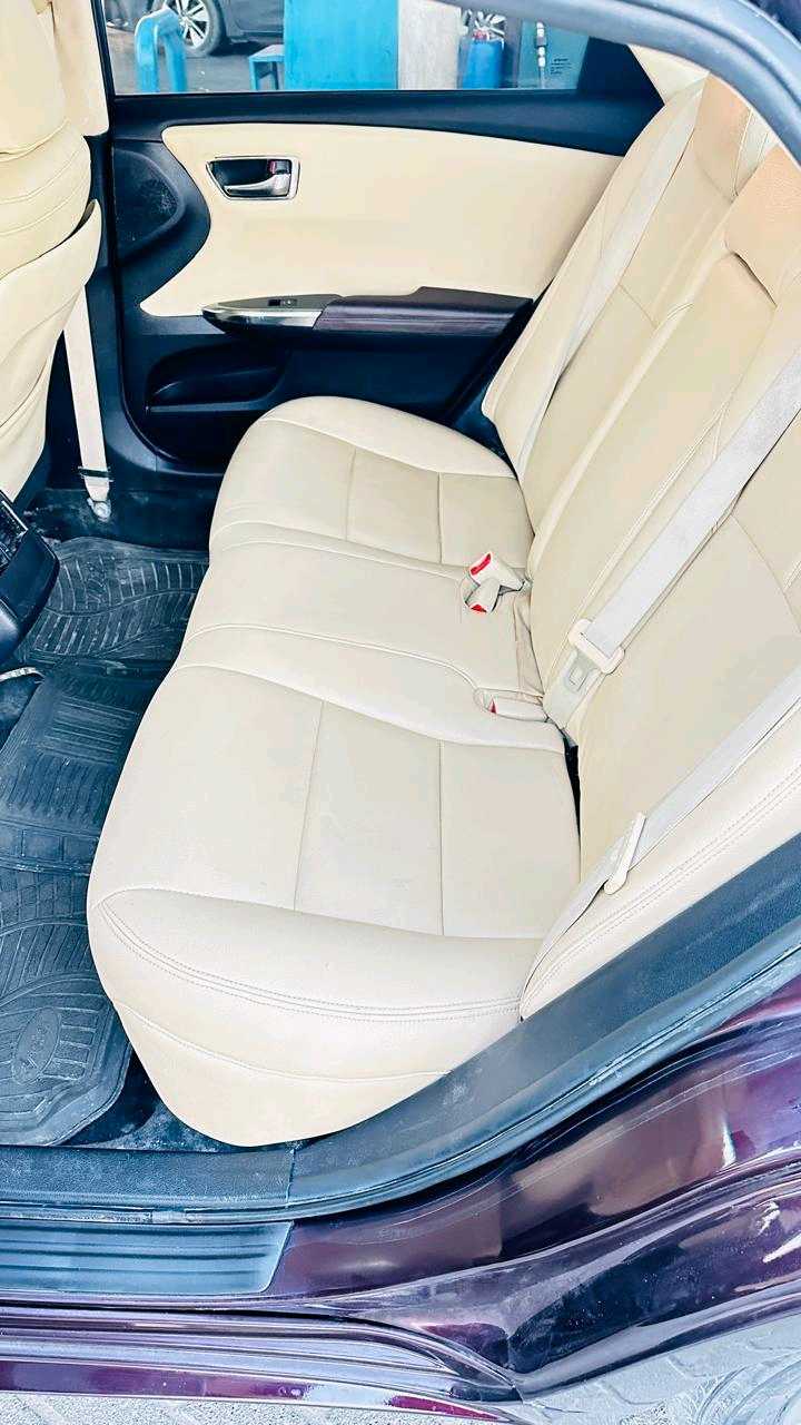 Car Image 2015 TOYOTA AVALON XLE Premium