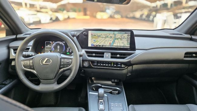 Car Image 2025 LEXUS UX 300