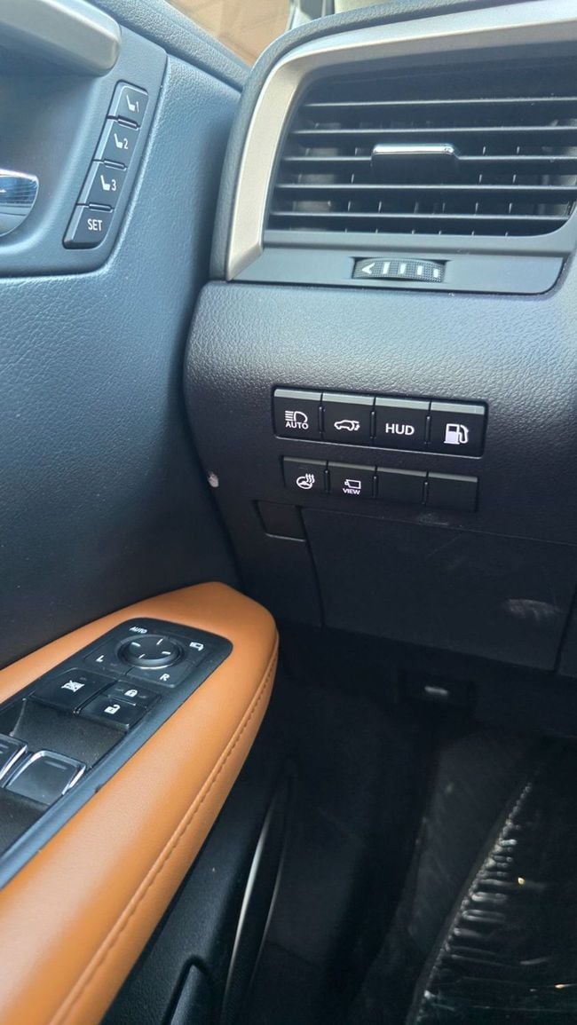 Car Image 2022 LEXUS RX 450h