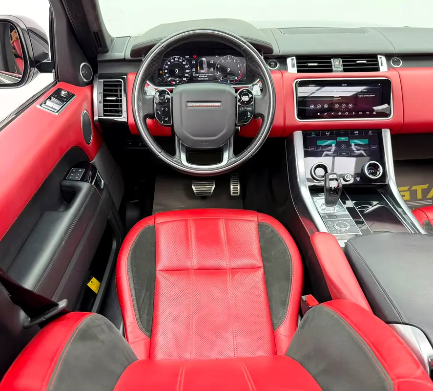 Car Image 2020 LAND ROVER SPORT HSE