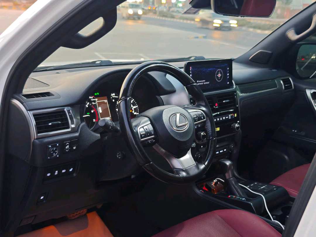 Car Image 2022 LEXUS GX 460
