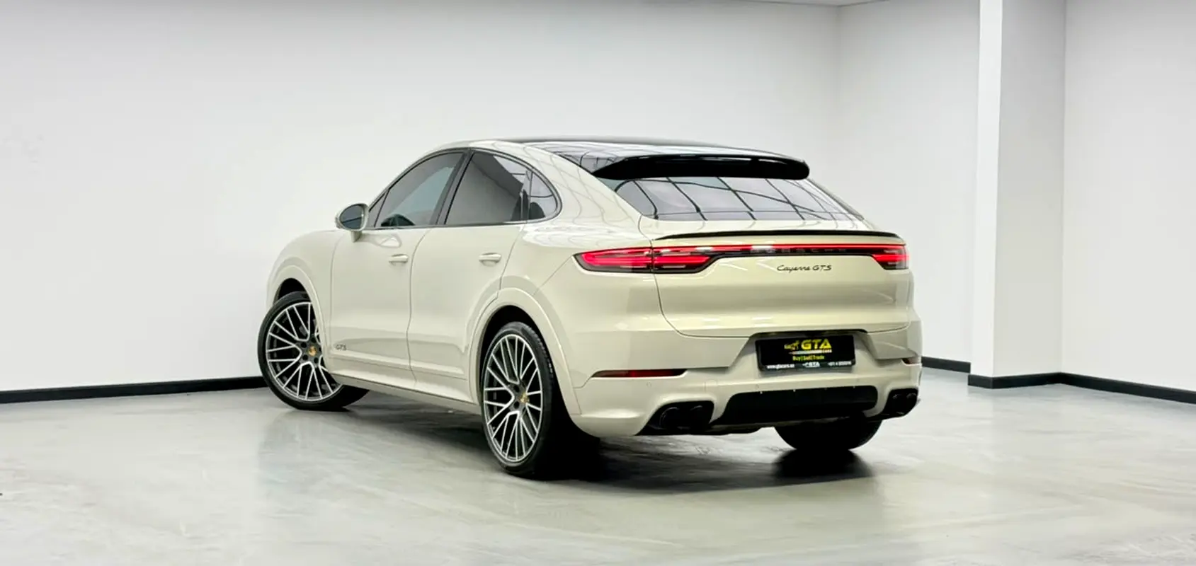Car Image 2021 PORSCHE CAYENNE GTS