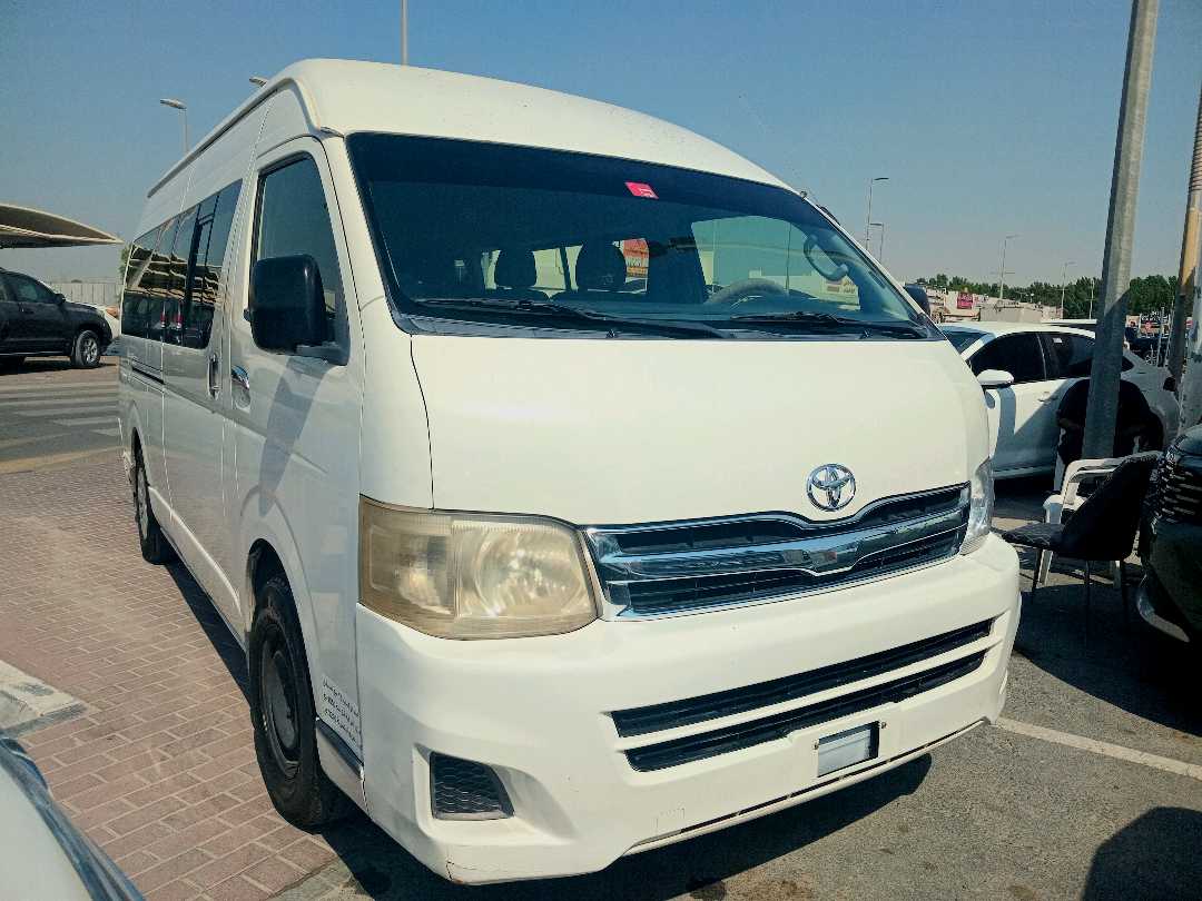 Car Image 2013 TOYOTA Hiace GL