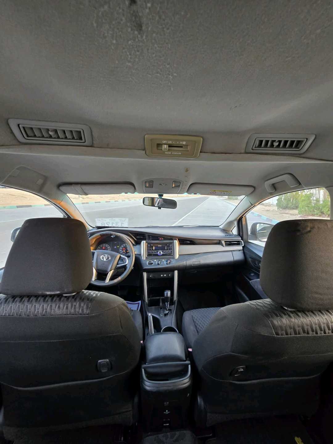Car Image 2018 TOYOTA INNOVA SE