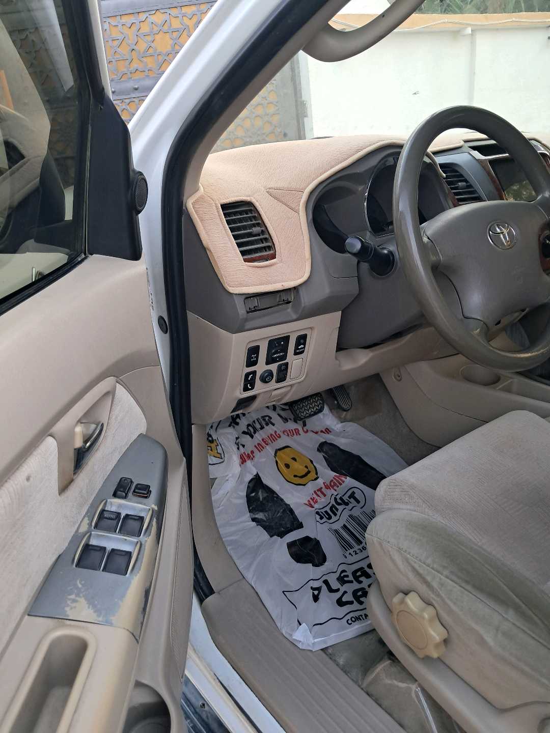 Car Image 2008 TOYOTA FORTUNER SR5