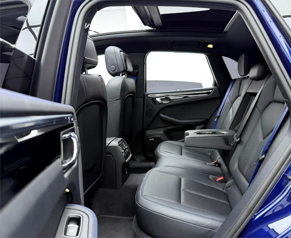 Car Image 2023 PORSCHE MACAN S