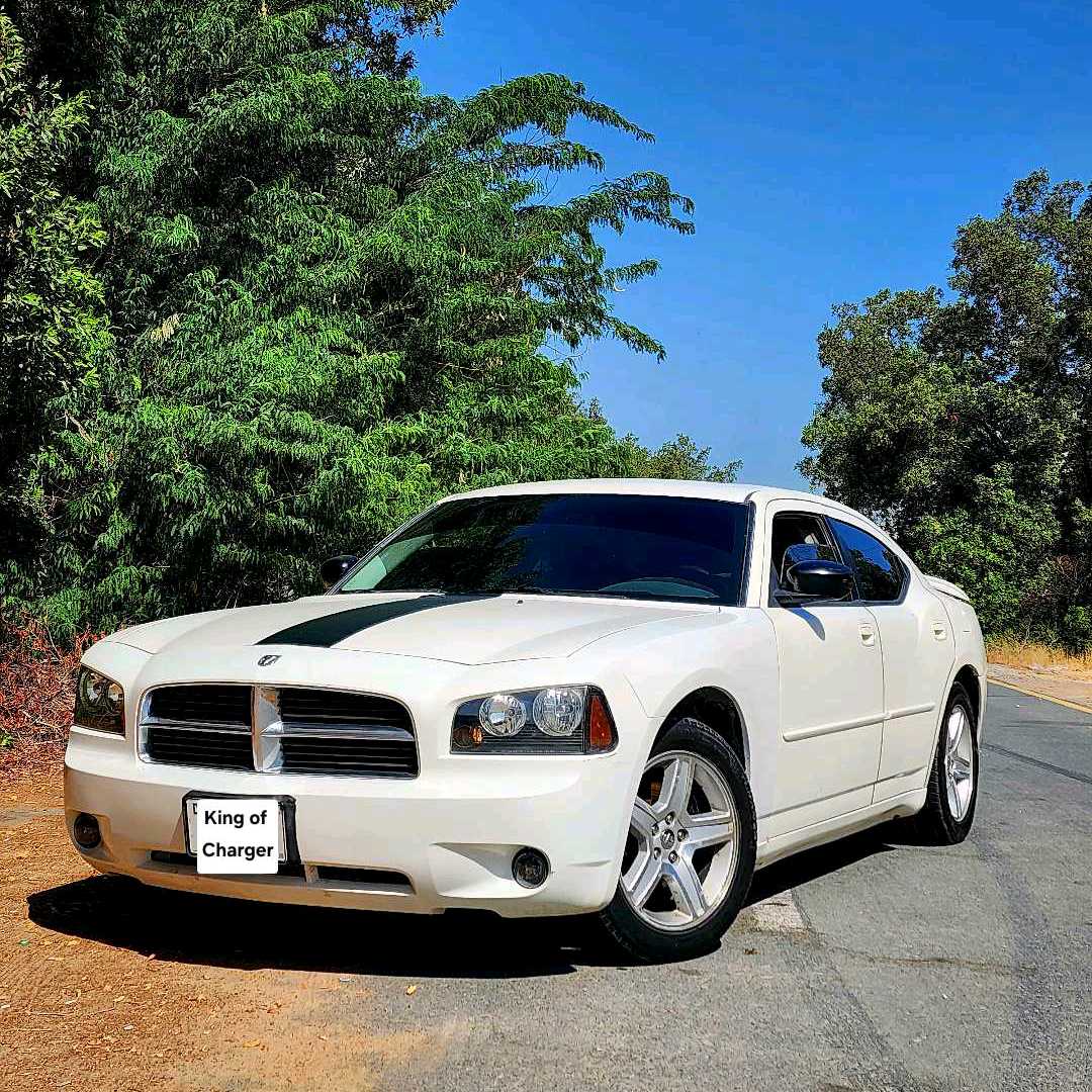 Car Image 2009 DODGE CHARGER SRT8