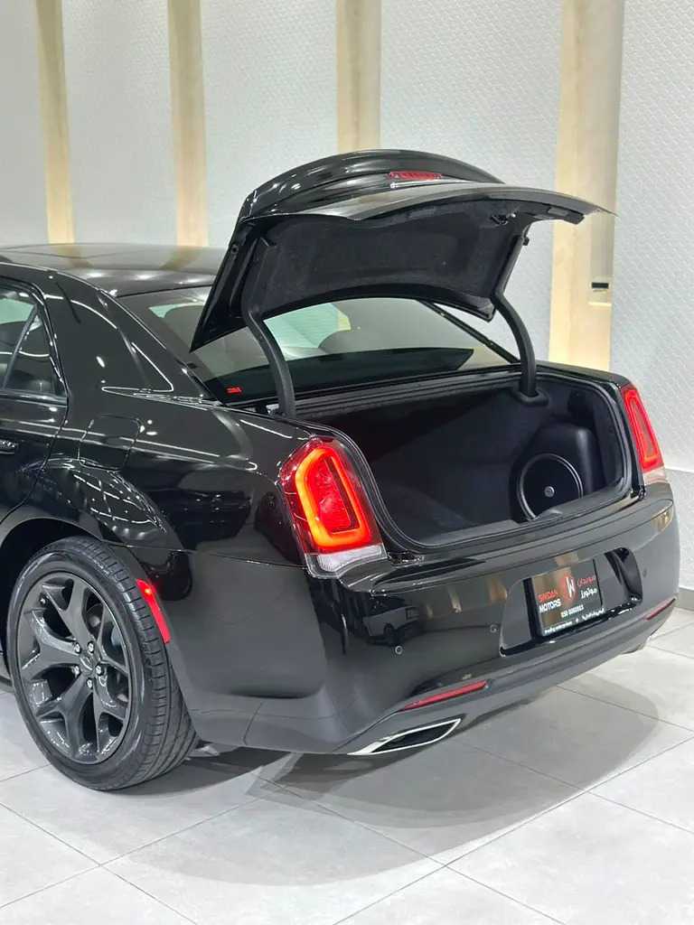 Car Image 2023 CHRYSLER 300 300S