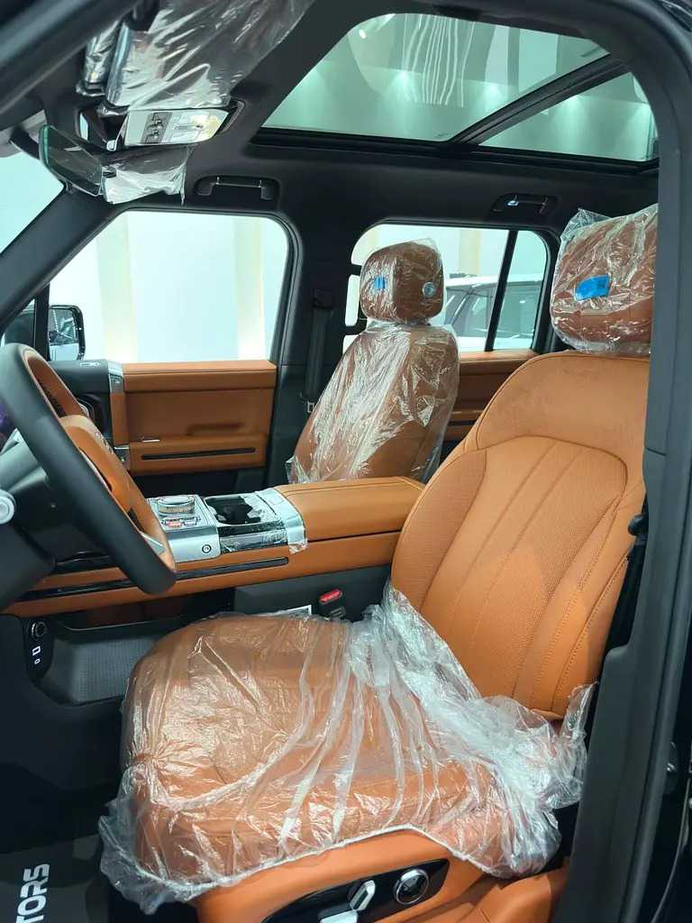 Car Image 2027 JETOUR G700 