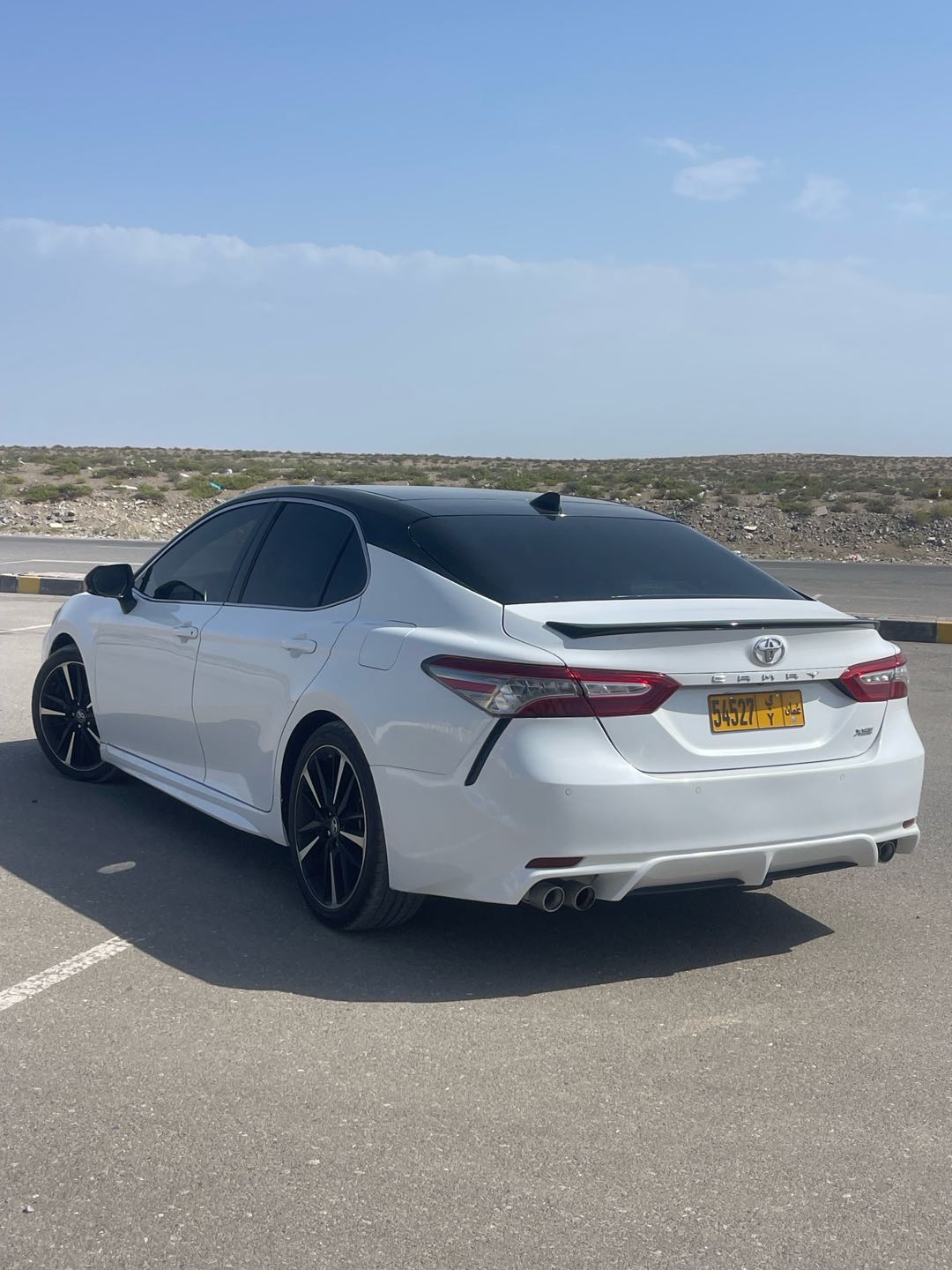 Car Image 2019 TOYOTA CAMRY XSE