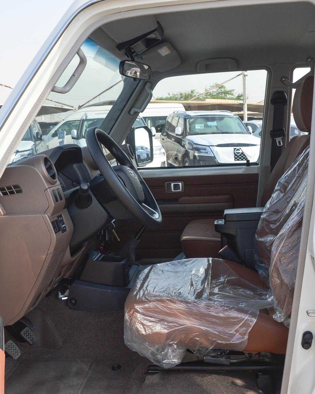 Car Image 2025 TOYOTA LAND CRUISER GX.R