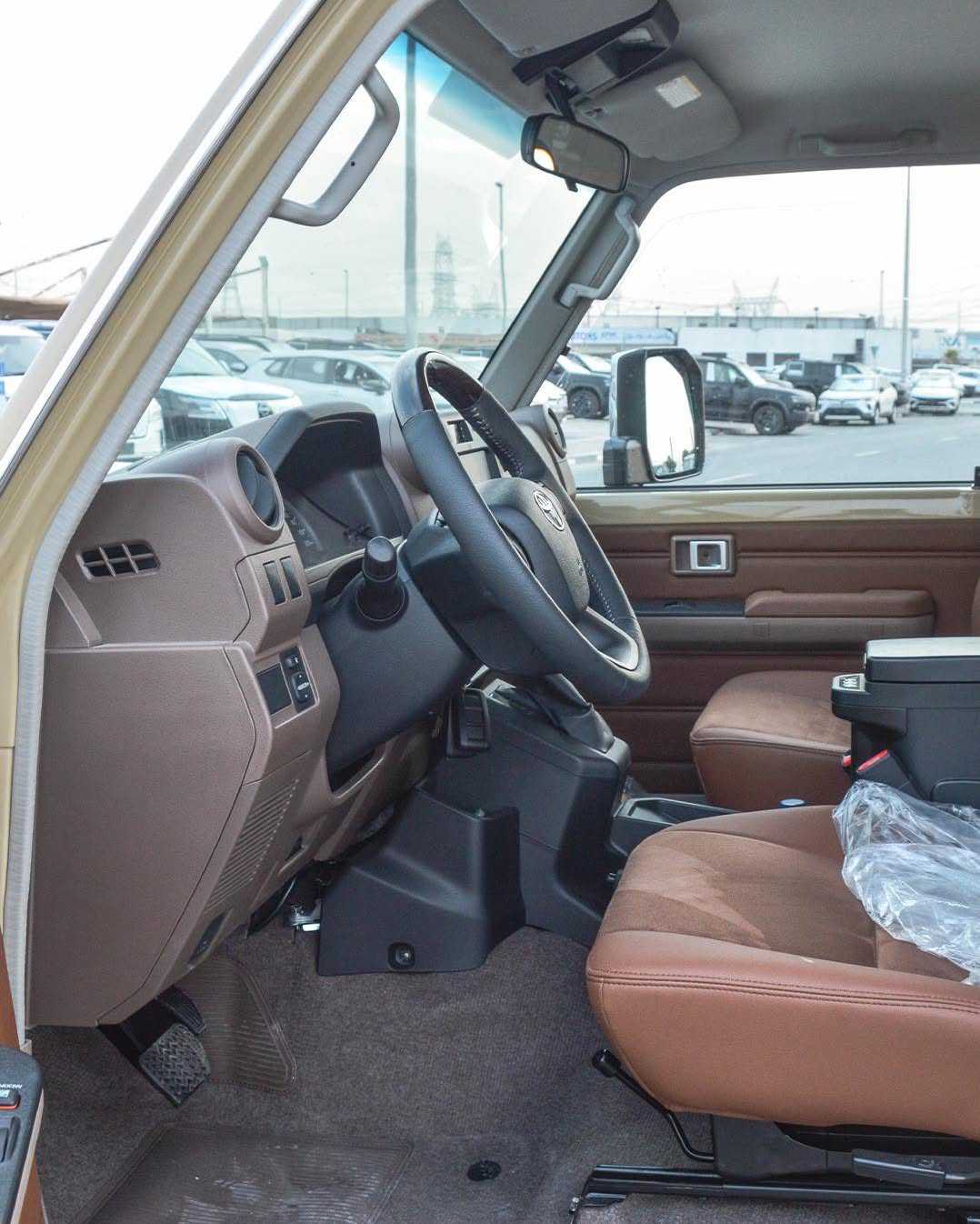 Car Image 2025 TOYOTA Cruiser 71 