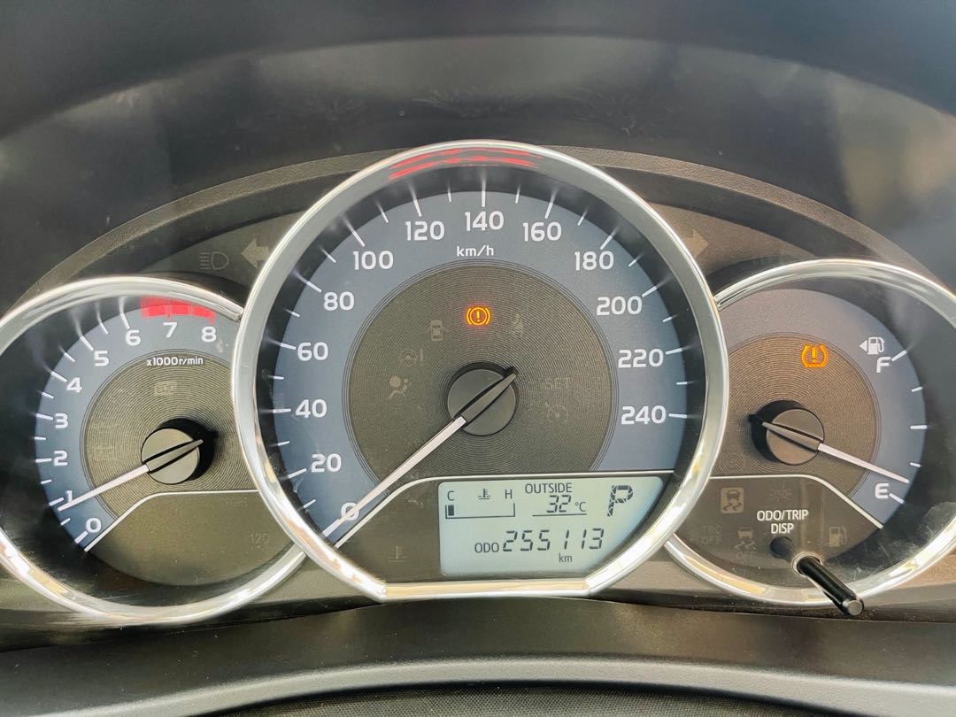 Car Image 2017 TOYOTA COROLLA XLI