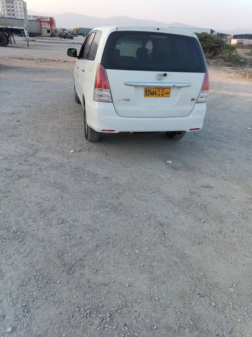 Car Image 2009 TOYOTA INNOVA G
