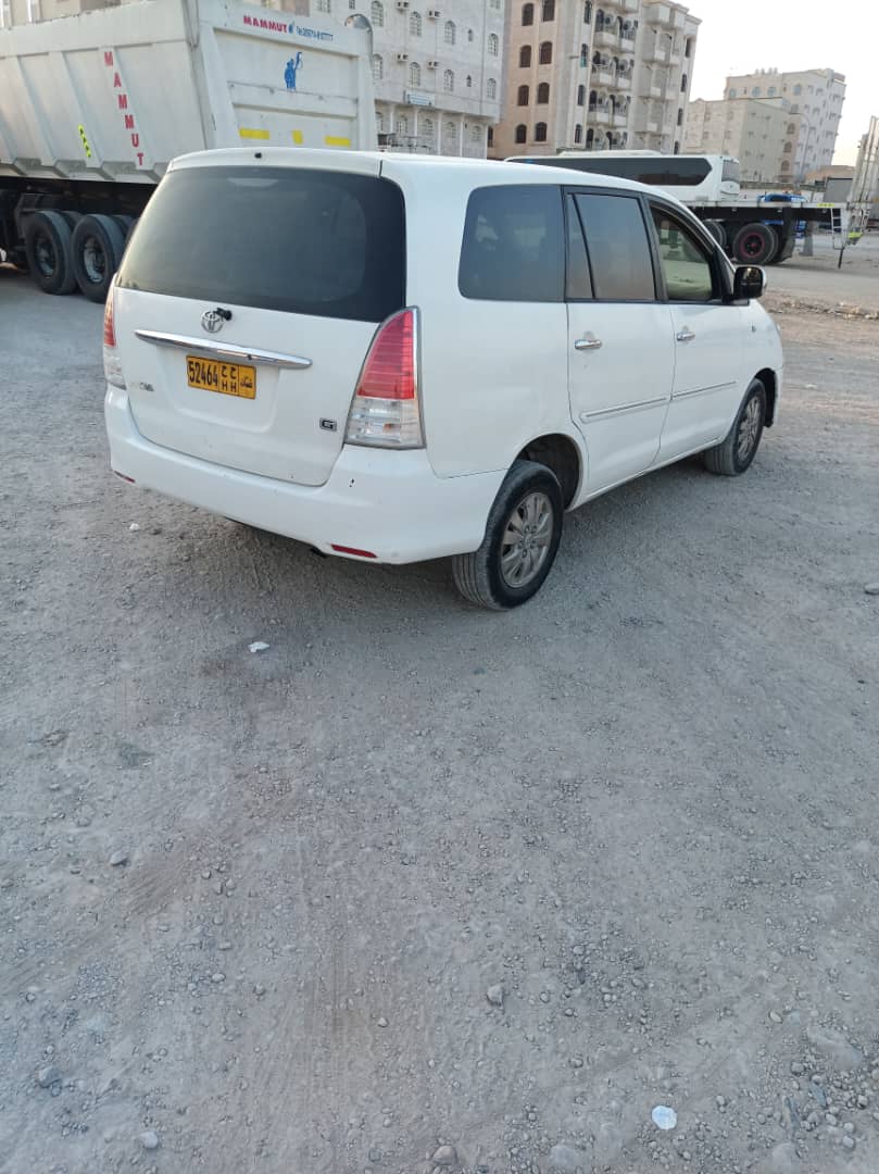 Car Image 2009 TOYOTA INNOVA G