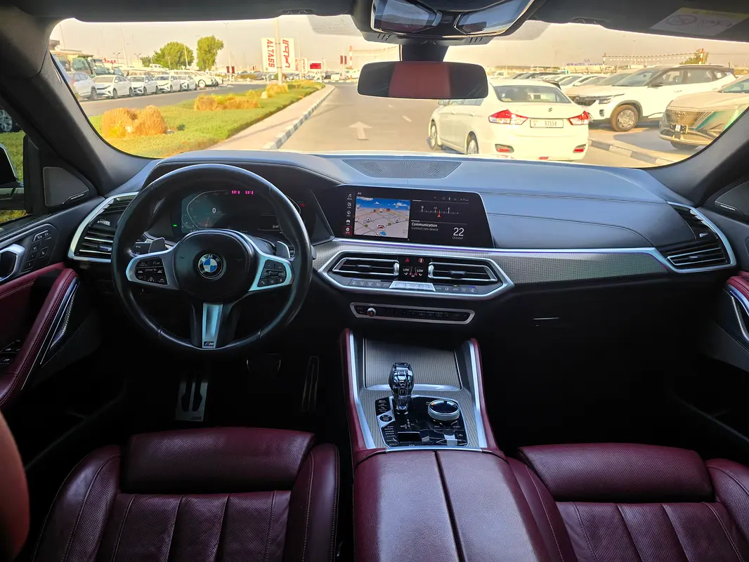 Car Image 2020 BMW X6 40i