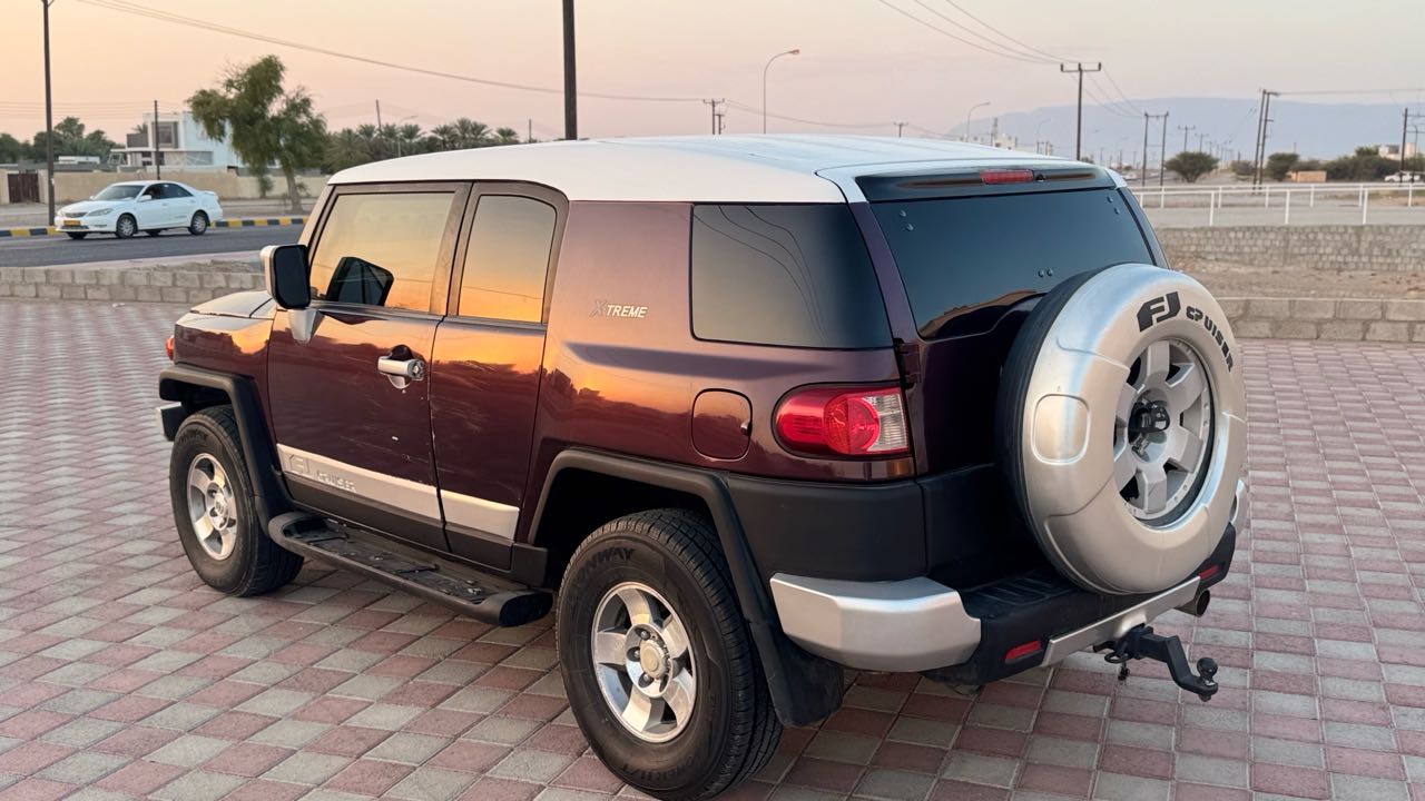 Car Image 2007 TOYOTA FJ CRUISER 