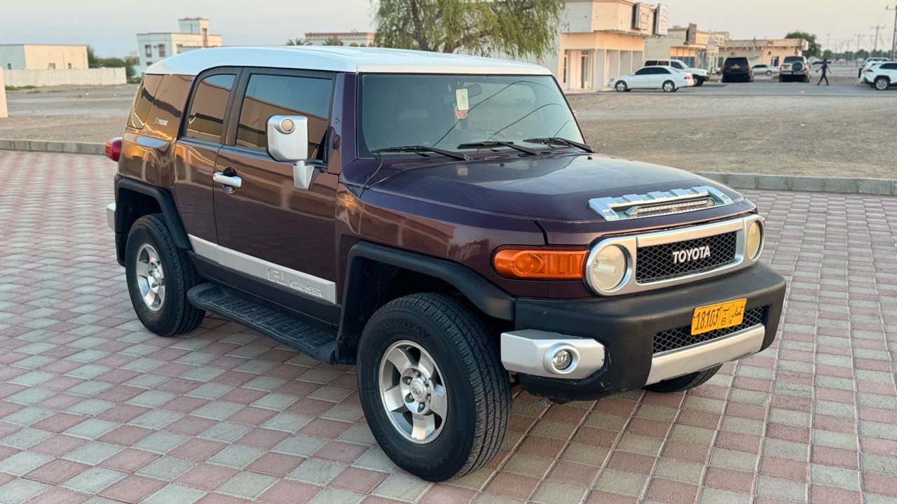 Car Image 2007 TOYOTA FJ CRUISER 