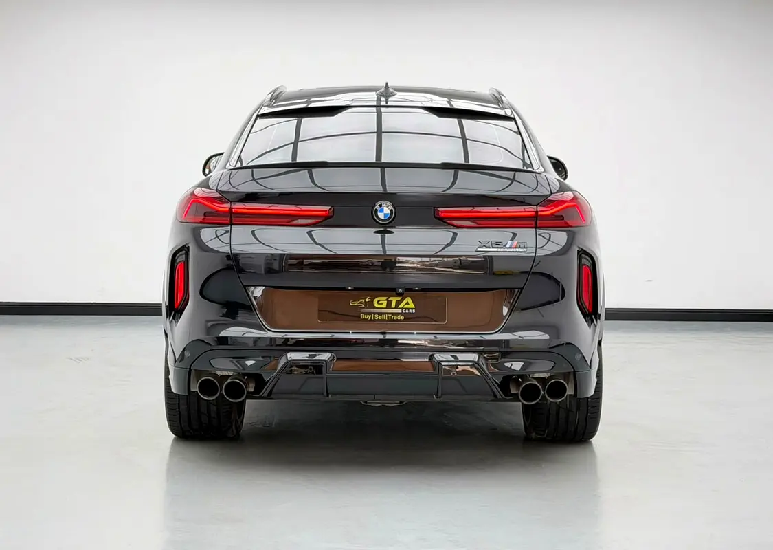 Car Image 2020 BMW X6 M Competition