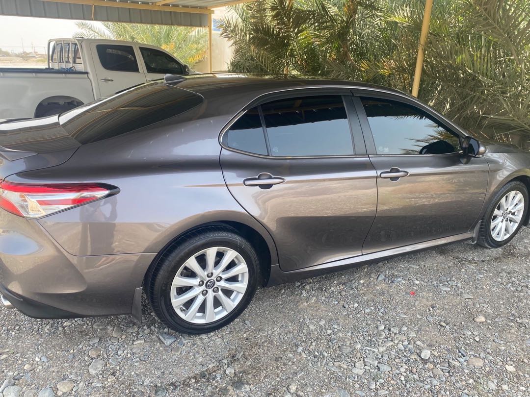 Car Image 2018 TOYOTA CAMRY LE