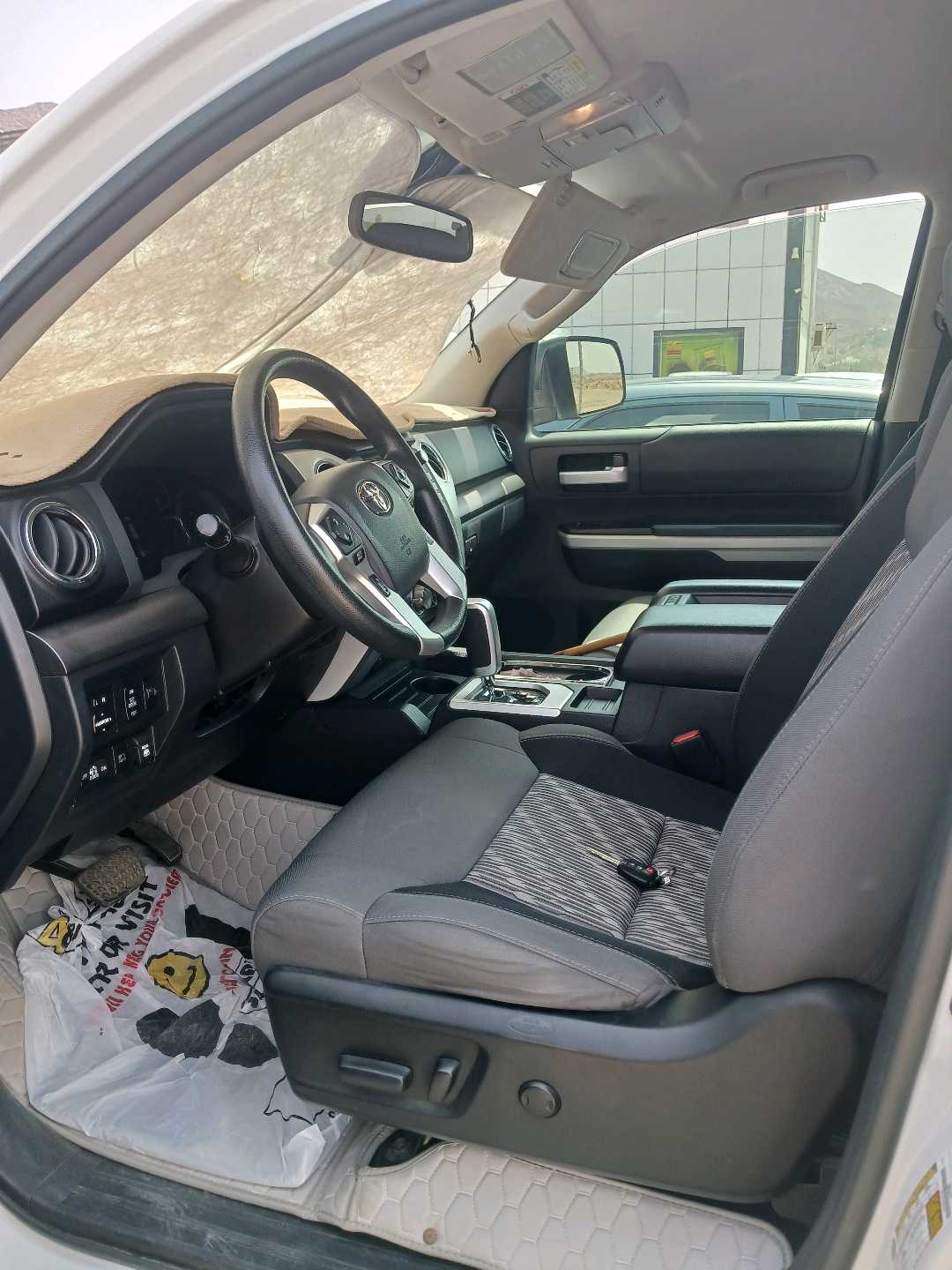 Car Image 2020 TOYOTA TUNDRA SR5