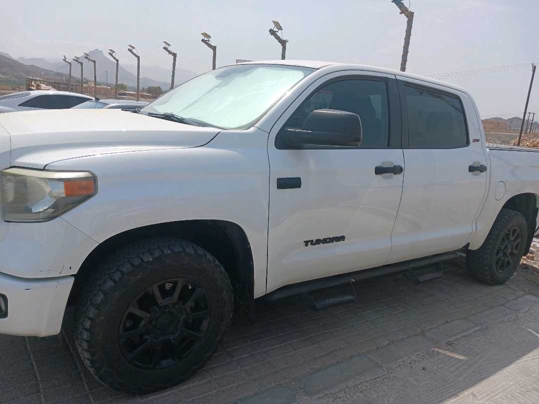 Car Image 2020 TOYOTA TUNDRA SR5