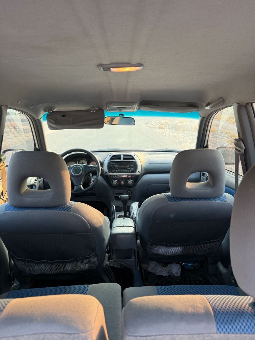 Car Image 2003 TOYOTA RAV4 Base