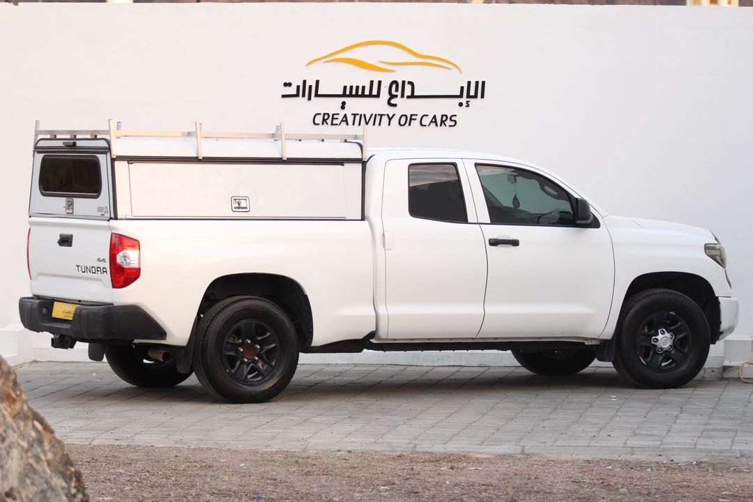 Car Image 2020 TOYOTA TUNDRA SR