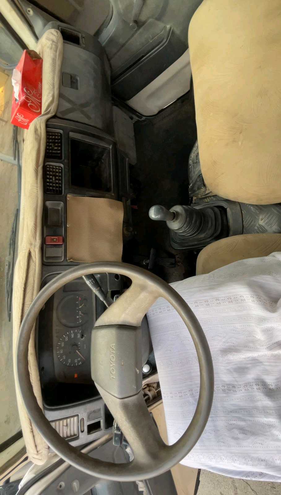 Car Image 2001 TOYOTA DYNA 